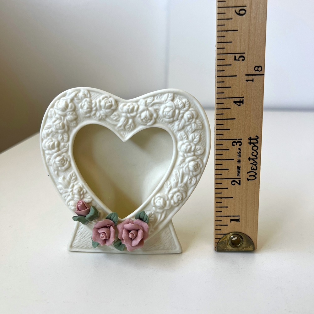 Vintage Estate Manor Porcelain Heart Photo Frame Pink Roses Floral - Picture 12 of 13